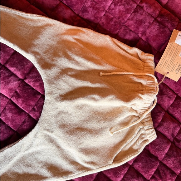 NWT simple folk terry cloth pants - Picture 3 of 6